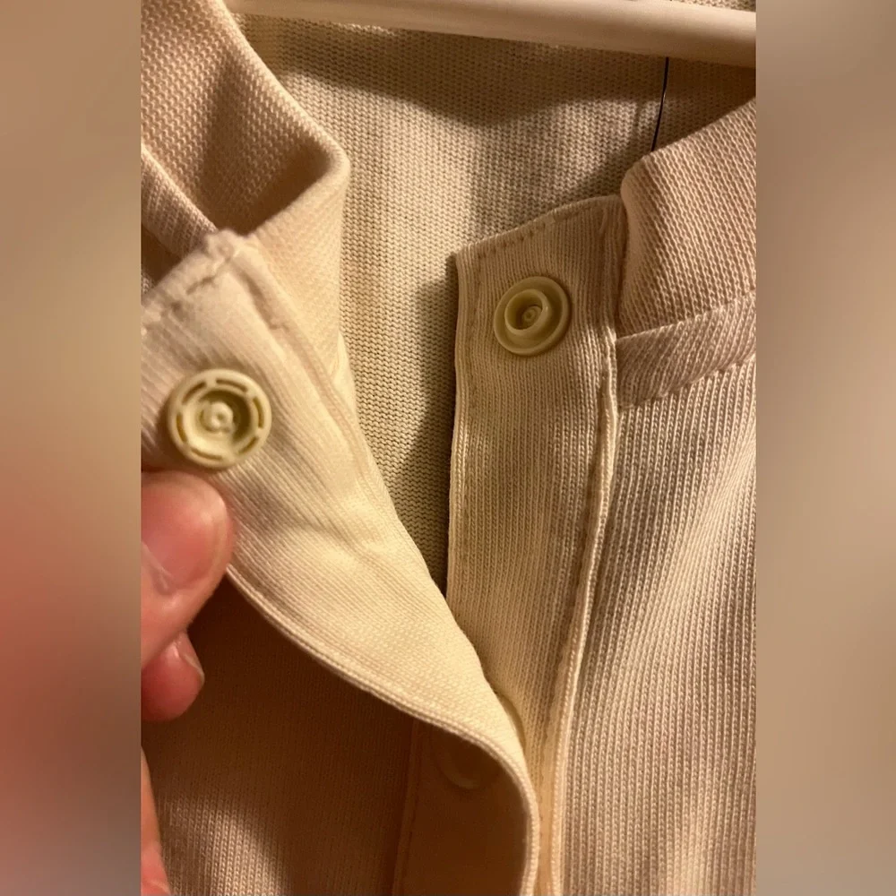 Nike Romper/Jumper/1pc Scoop Neck Snap Buttons Cream/Khaki Pocket Elastic NWT